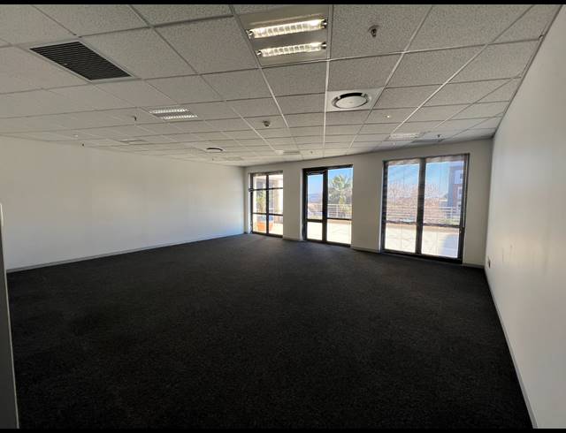 569M² OFFICE TO LET IN ROSEBANK